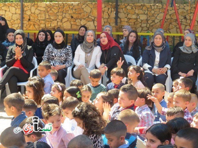 كفرقاسم – فيديو: بساتين الامل, السلام , والمحبة تحتفل بعيد الام على انغام عمو انس وجوقته ..